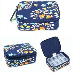 Vera Bradley Retired Chandelier Blue Pill Case